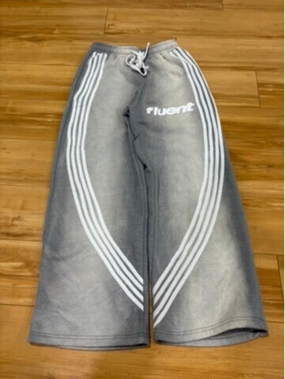 FLUENT Grey Ombre Wide Leg Sweatpants Track Pants 3-Stripe Detail Size M